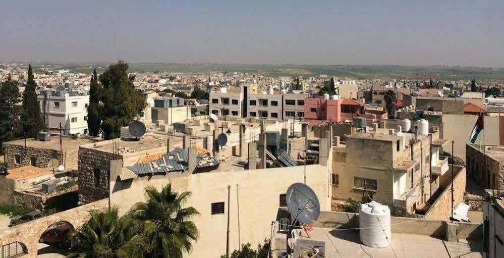 Madaba Hotel Exterior foto